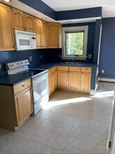 346 Ocean St, Unit 2 in South Portland, ME - Building Photo - Building Photo