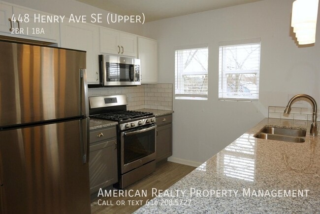 448 Henry Ave SE in Grand Rapids, MI - Building Photo - Building Photo