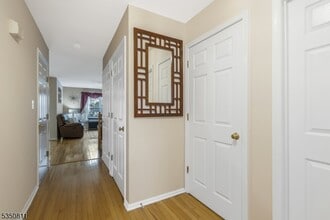 227 Marcia Way in Bridgewater, NJ - Building Photo - Building Photo