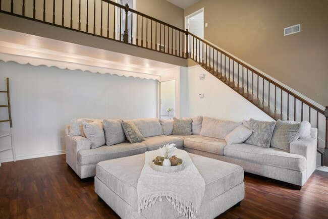 property at 706 Yale Ln