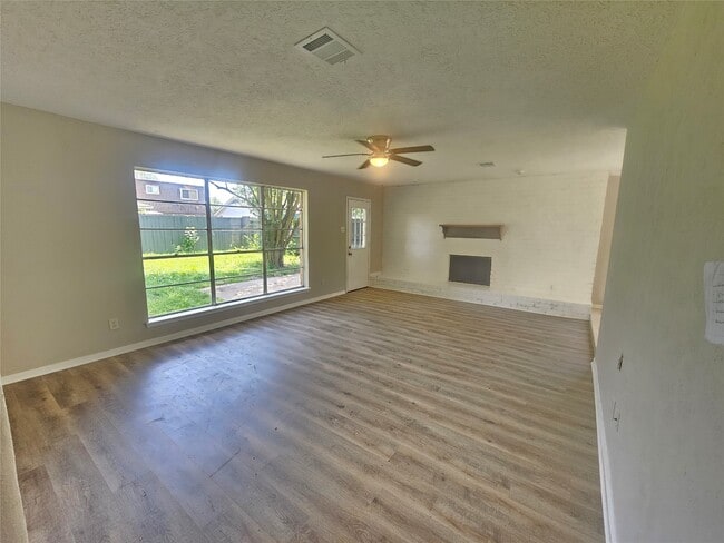 239 Andorra Ln