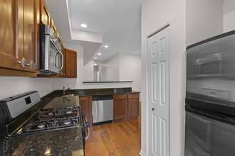 7717 N Marshfield Ave, Unit 3 in Chicago, IL - Building Photo - Building Photo
