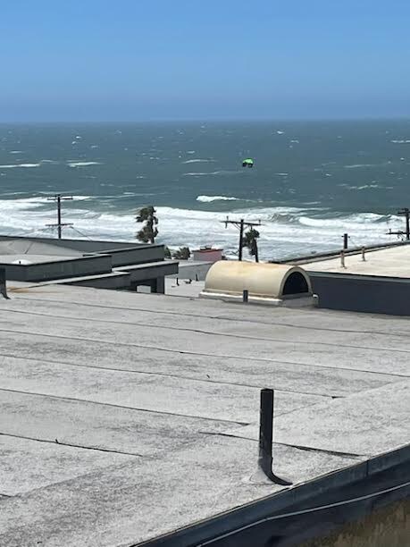 220 Shell St in Manhattan Beach, CA - Building Photo