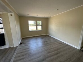 1230 E Orange Ave in Eustis, FL - Building Photo - Building Photo