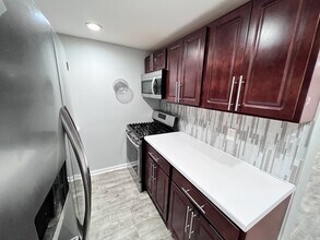 3335 N Kenneth Ave in Chicago, IL - Building Photo - Building Photo
