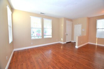 1827 Sheep Ranch Loop in Chula Vista, CA - Building Photo - Building Photo