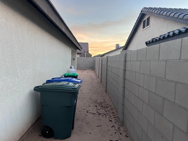 8735 E 41st Pl in Yuma, AZ - Building Photo - Building Photo