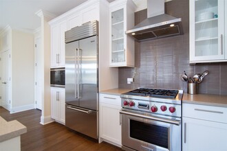 18 Rivers Edge Dr in Tarrytown, NY - Building Photo - Building Photo