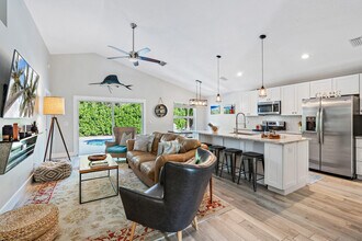 6219 Linton St in Jupiter, FL - Building Photo - Building Photo