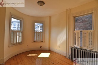 100 Calumet St-Unit -# 2 in Boston, MA - Building Photo - Building Photo
