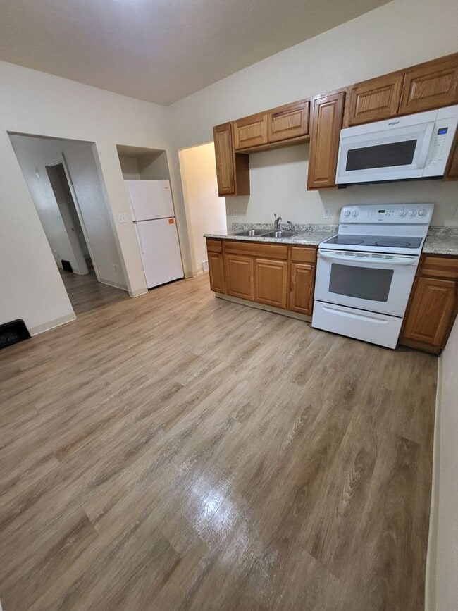 property at 225 N Ashland Ave