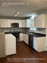 4906 Tanglewood Dr in Evansville, IN - Building Photo - Building Photo