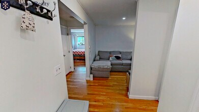 15 Walbridge St, Unit 26 in Boston, MA - Building Photo - Building Photo