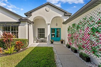 2107 Branch Hill St in Tampa, FL - Building Photo - Building Photo