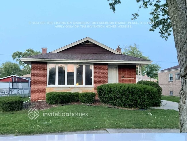 property at 10111 S 53rd Ave