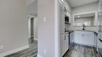 8550 Fair Oaks Crossing in Dallas, TX - Building Photo - Building Photo