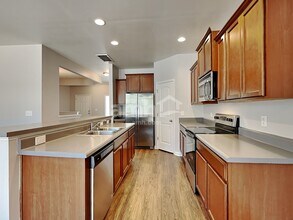 4489 Middletown Dr in Wake Forest, NC - Foto de edificio - Building Photo