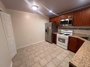 11 Juniper St in Jersey City, NJ - Building Photo - Building Photo