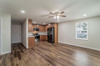 4901 Curzon Ave in Fort Worth, TX - Building Photo - Building Photo