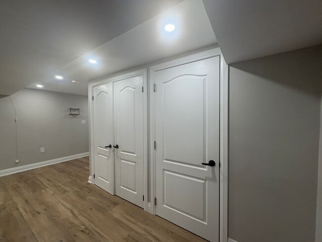 176 E 43rd St in Hamilton, ON - Building Photo - Building Photo