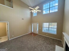 808 Hillandale Ln in Lithonia, GA - Building Photo - Building Photo