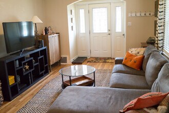 4077 S Pearl St in Englewood, CO - Building Photo - Building Photo