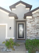 11211 June Briar Loop in San Antonio, FL - Building Photo - Building Photo