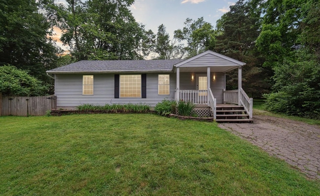 property at 21845 Novi Rd