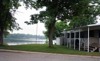 Swan Lake Mobile Estates in Allegan, MI - Foto de edificio - Building Photo