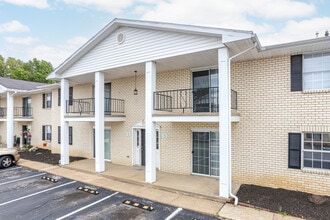 Addison Place in Evansville, IN - Building Photo - Building Photo