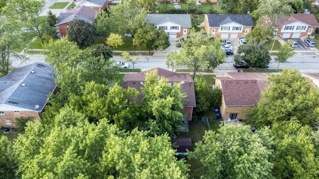 1549 Revere Cir in Schaumburg, IL - Building Photo - Building Photo