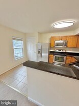 17357 Sligo Loop in Dumfries, VA - Building Photo