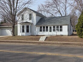 1216 Water St in Chippewa Falls, WI - Building Photo
