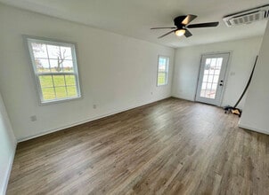 6688 Bino Rd, Unit B in Greencastle, PA - Building Photo - Building Photo