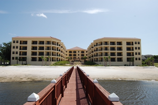 Majestic Cove in Sebring, FL - Building Photo