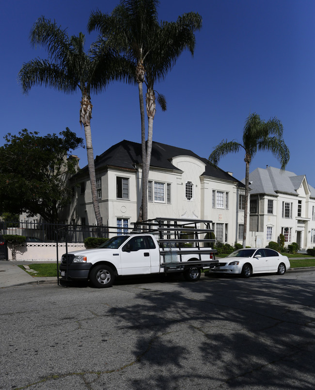 929 S Serrano Ave in Los Angeles, CA - Building Photo - Building Photo