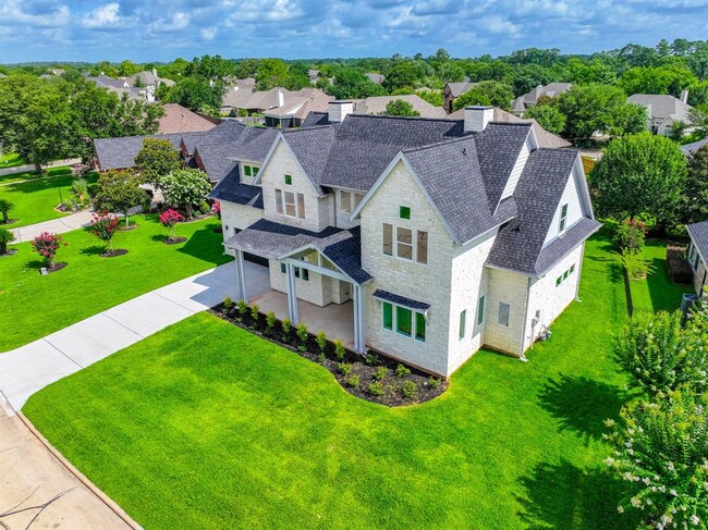 property at 624 Edgewood Dr