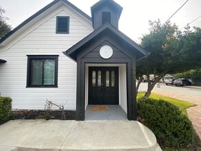 689 Crocker St in Templeton, CA - Building Photo - Building Photo