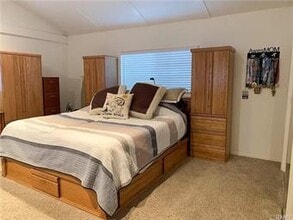 5518 Autry Ave in Lakewood, CA - Building Photo - Building Photo