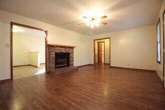 205 Farmer Rd in Clarksville, TN - Building Photo - Building Photo