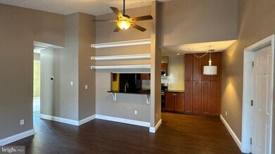 5701 Rowanberry Dr in Elkridge, MD - Building Photo - Building Photo