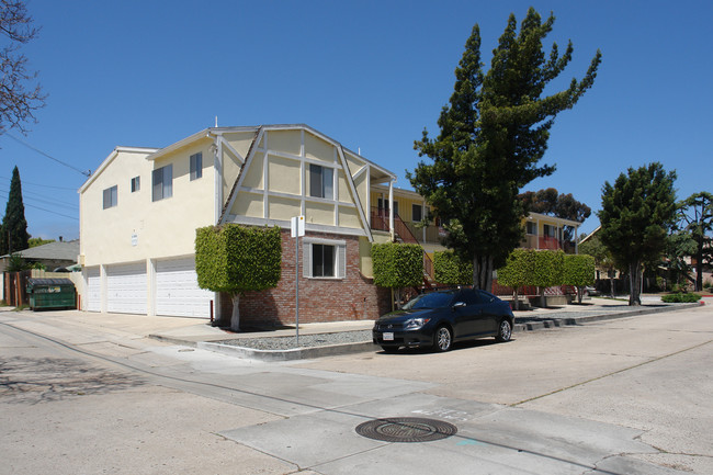 1775 Reed Ave in San Diego, CA - Building Photo - Building Photo