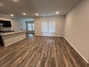 519 Wyatt Wy in Jarrell, TX - Building Photo - Building Photo