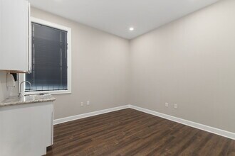 2043 Mason Rd in Katy, TX - Foto de edificio - Building Photo