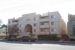 CDE Plaza Apartments