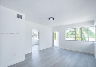 423 NE 71st St in Miami, FL - Building Photo - Building Photo
