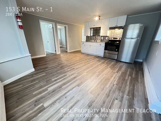 153 S Main St in Hartford, VT - Building Photo - Building Photo