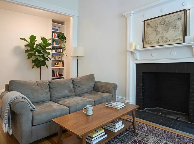 48 Saint Germain St, Unit 3 in Boston, MA - Foto de edificio - Building Photo