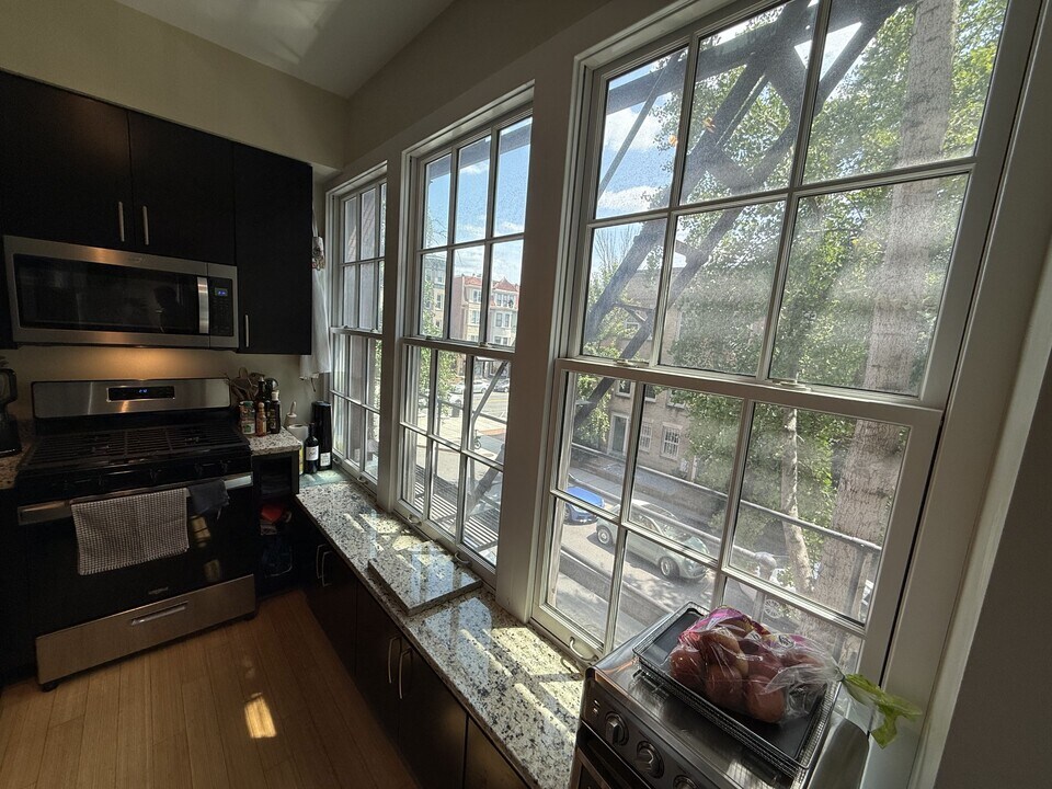 1801 Swann St NW in Washington, DC - Building Photo