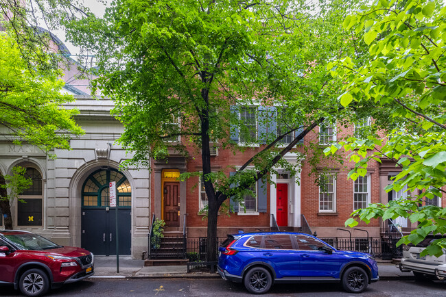 107 Bedford Street in New York, NY - Building Photo - Building Photo